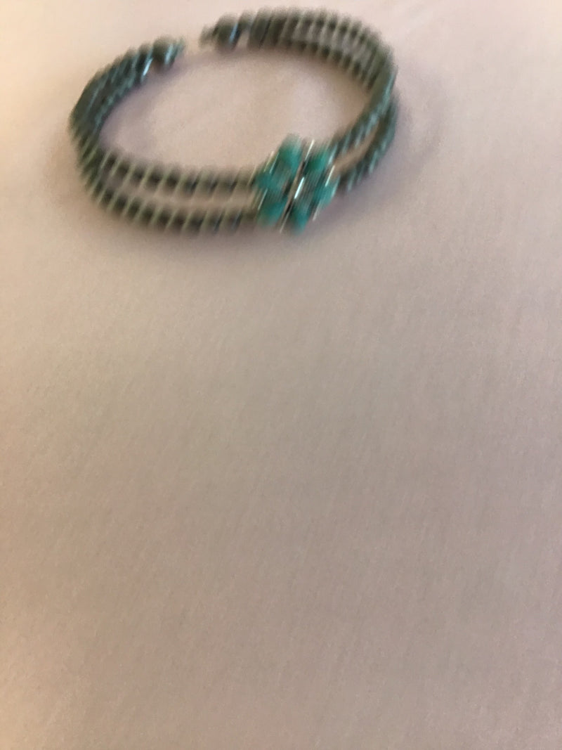 Blue flower bracelet